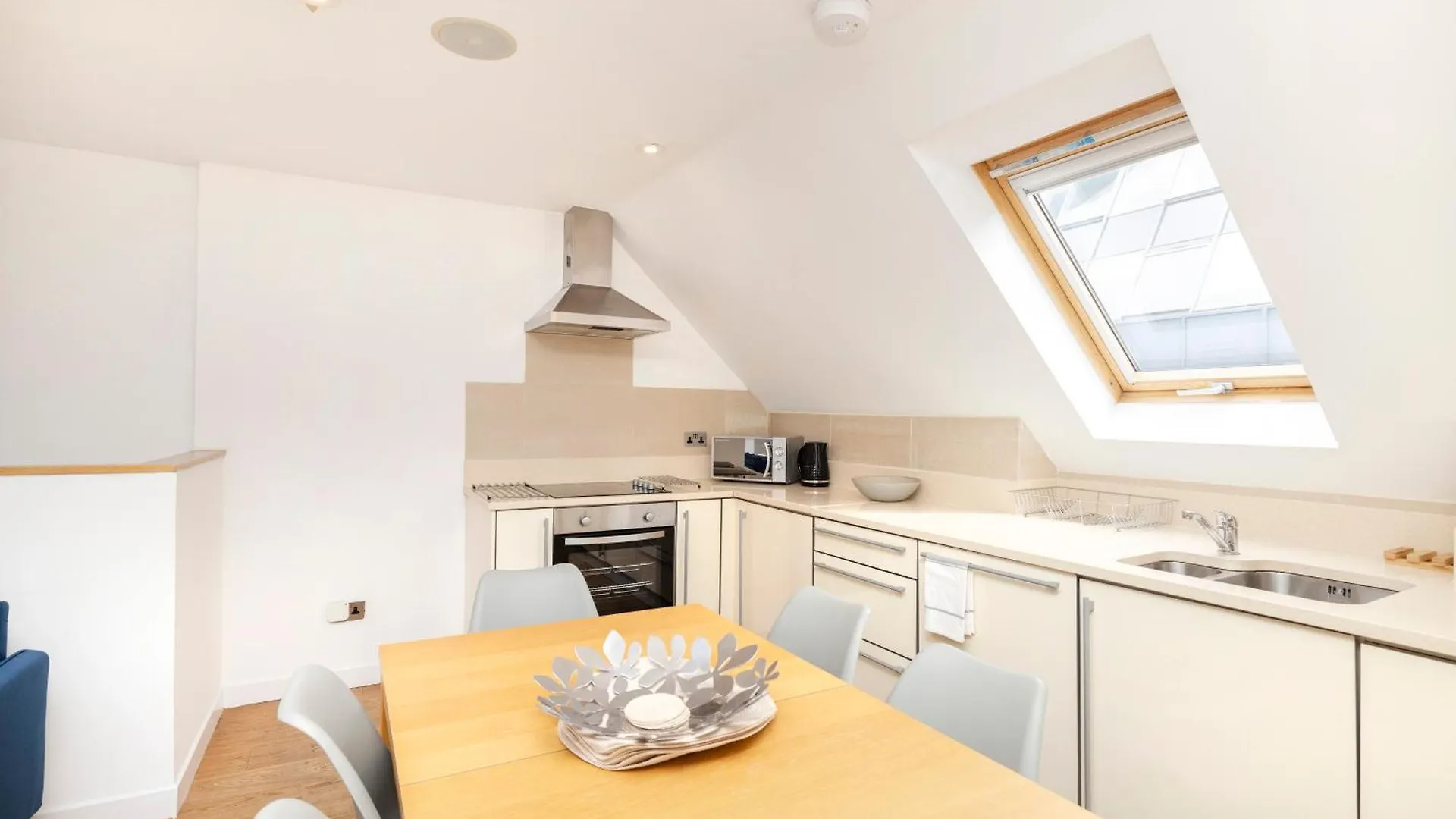 Joivy Chic 2-Br Flats Near Edinburgh Castle 아파트 0*,