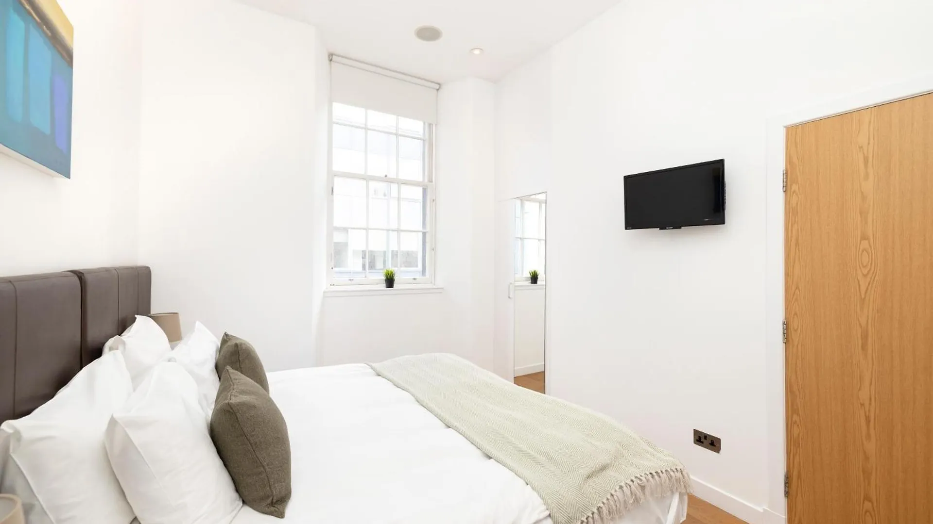 Joivy Chic 2-Br Flats Near Edinburgh Castle 아파트