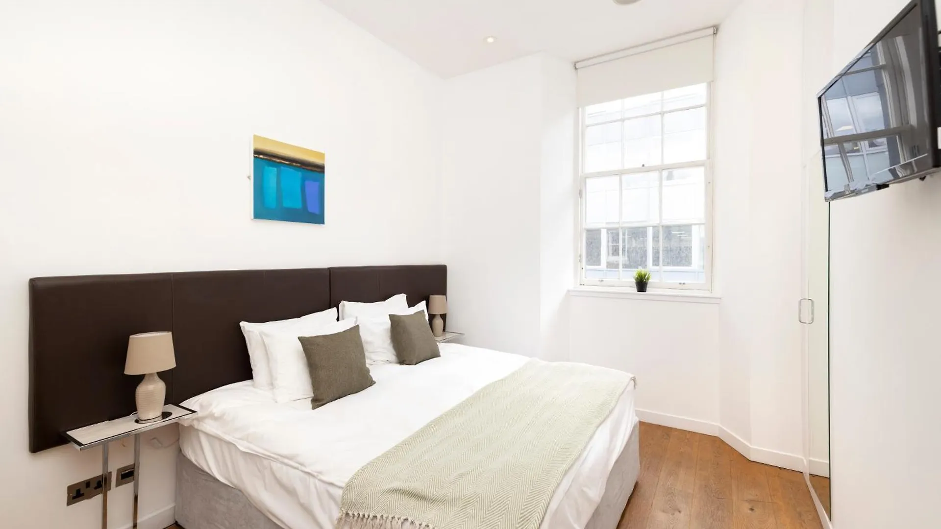 Joivy Chic 2-Br Flats Near Edinburgh Castle 아파트