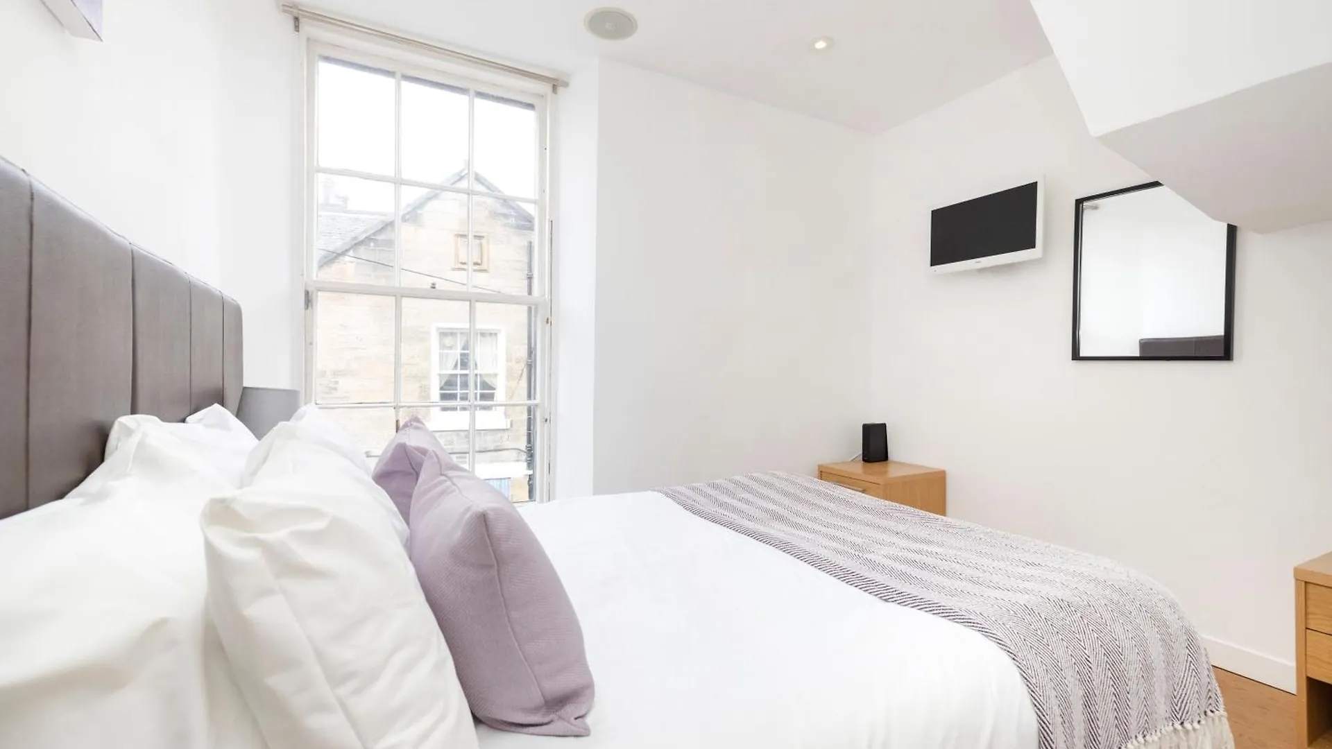 Joivy Chic 2-Br Flats Near Edinburgh Castle 아파트