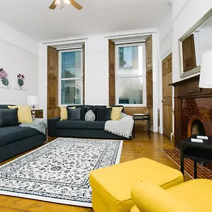  Apartment Pleasant Near Princes Street Gardens